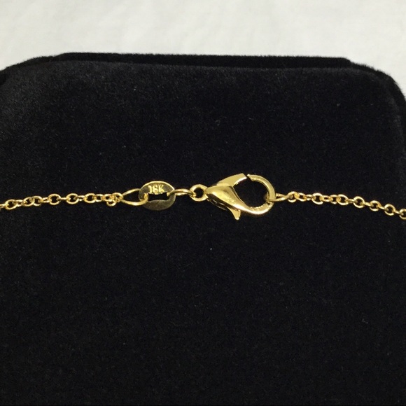 🆕 18K Initial Pendant set with Rolo chain - Picture 4 of 7